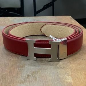 Mario Valentino red H leather belt
